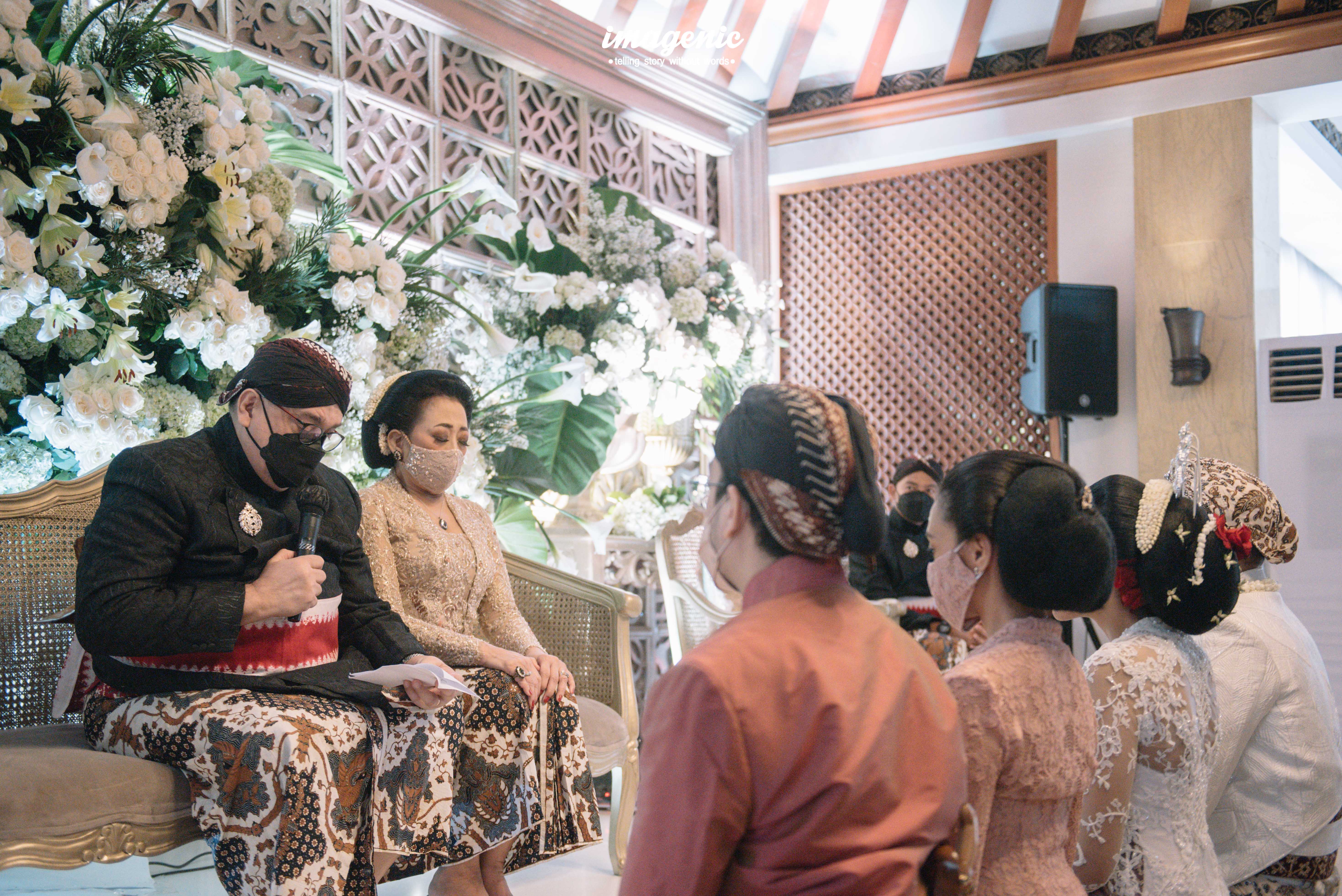 Aubry & Rendika Gallery